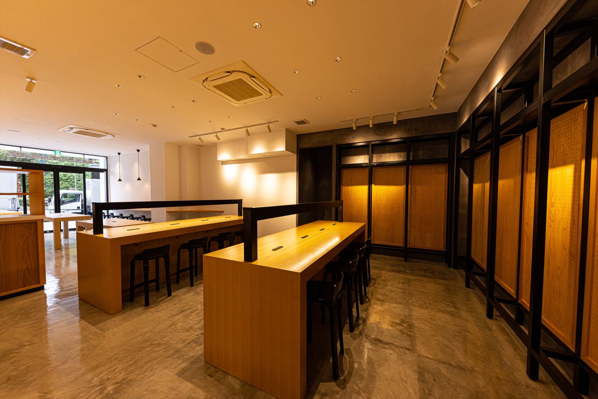 x-mobile様 カフェ